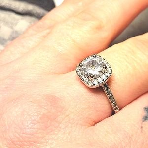 SALE Clear & Exquisite 925 Sterling Silver Cube💎  Drill Cz Diamond